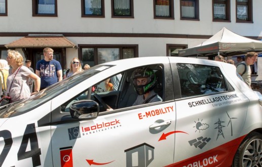 Fahrzeuggestaltung und Autobeklebung Osnabrück für Bergrennen BBorglog